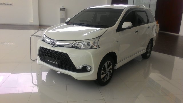 TOYOTA menguasai market share 2016