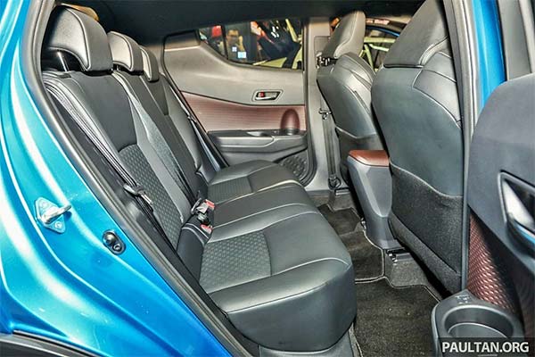 Baris Kedua New C-HR Solo Raya