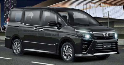 Eksterior Toyota Voxy Solo