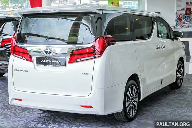 Eksterior Belakang Samping New Alphard