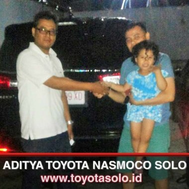 Terima kasih keluarga ibu Frisca Amelia di sumber solo yang telah membeli mobil baru disini. Bagi Anda yang ingin memiliki mobil Toyota kijang All New Innova. Bisa hubungi ADITYA TOYOTA NASMOCO SOLO, telpon / whatsapp => 081-2297-1981