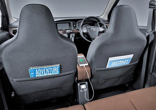 New Seat Pocket dan Charger Smartphone Toyota New Calya