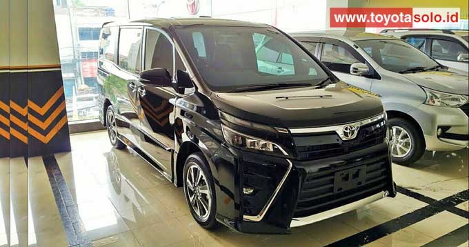 Toyota Voxy Paket Murah dari Alphard